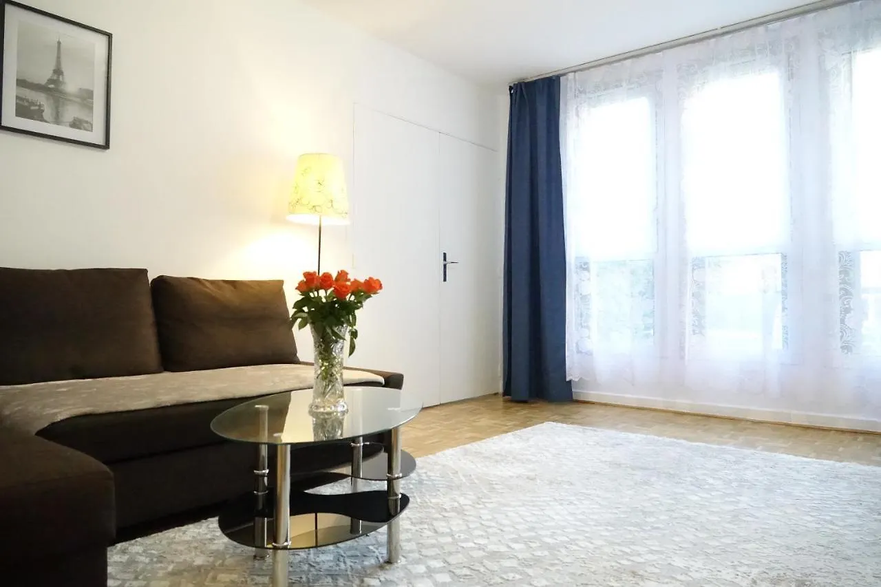 Charming Apartment Very Close To The City Center Paris